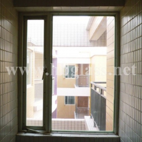 如何選購防火窗？